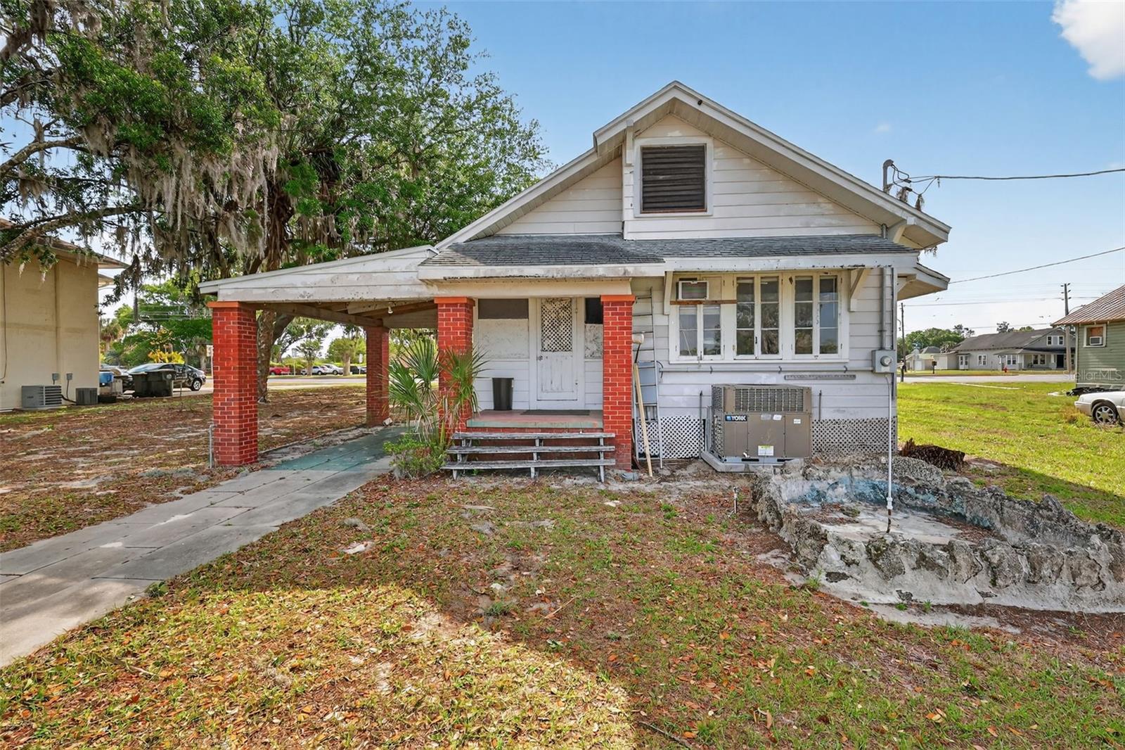 272 S CENTRAL/SR19S AVE, UMATILLA, FL — photo 84