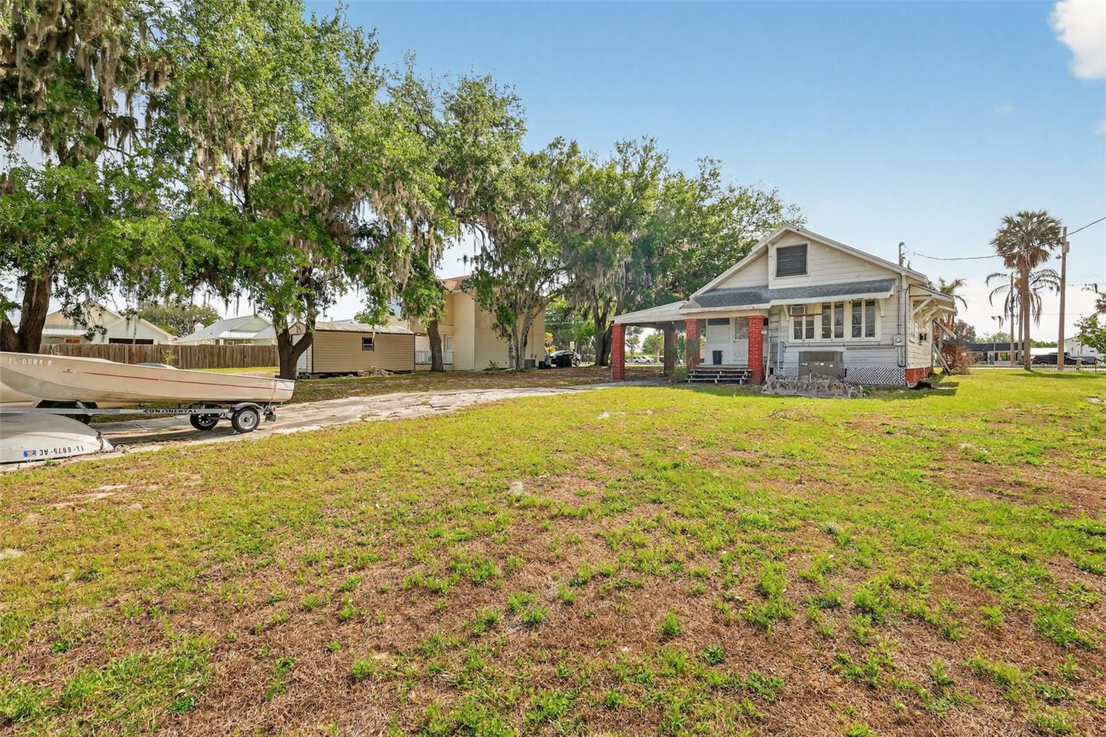 272 S CENTRAL/SR19S AVE, UMATILLA, FL — photo 87