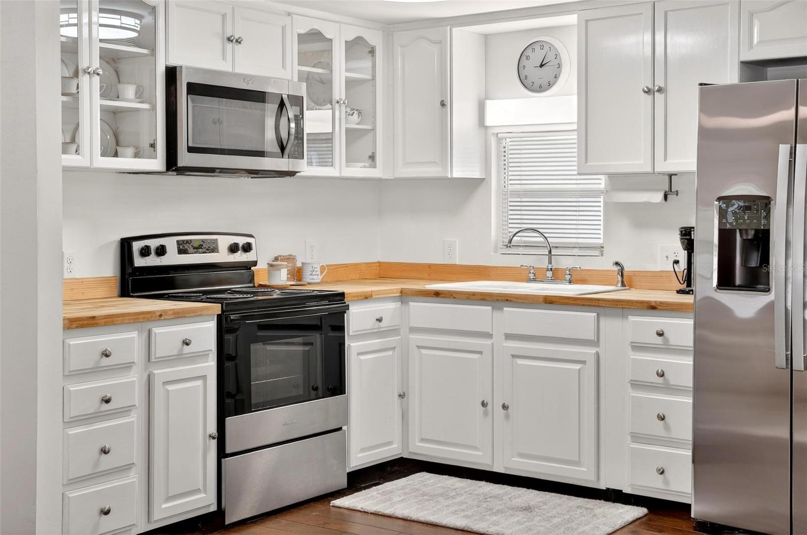 7 COCOS PLUMOSA DR #A, EUSTIS, FL — photo 11