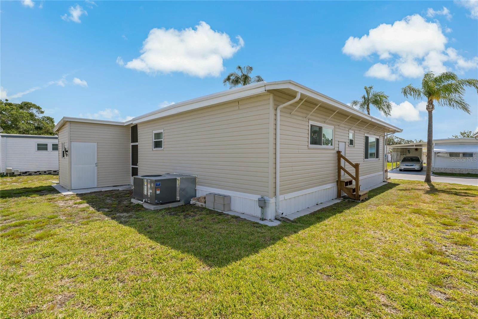 3301 ALT 19 #611, PALM HARBOR, FL — photo 35