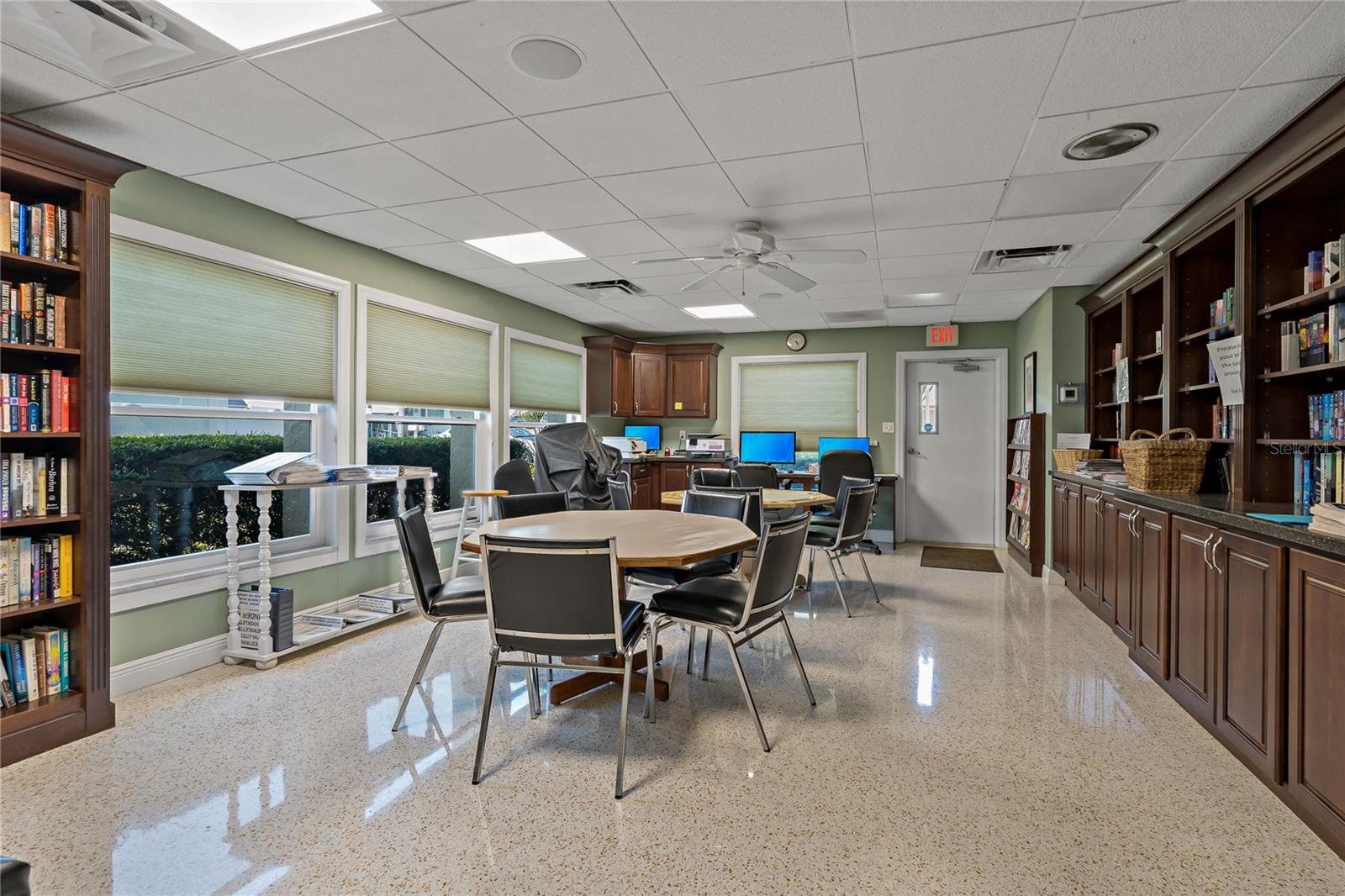 3301 ALT 19 #611, PALM HARBOR, FL — photo 46