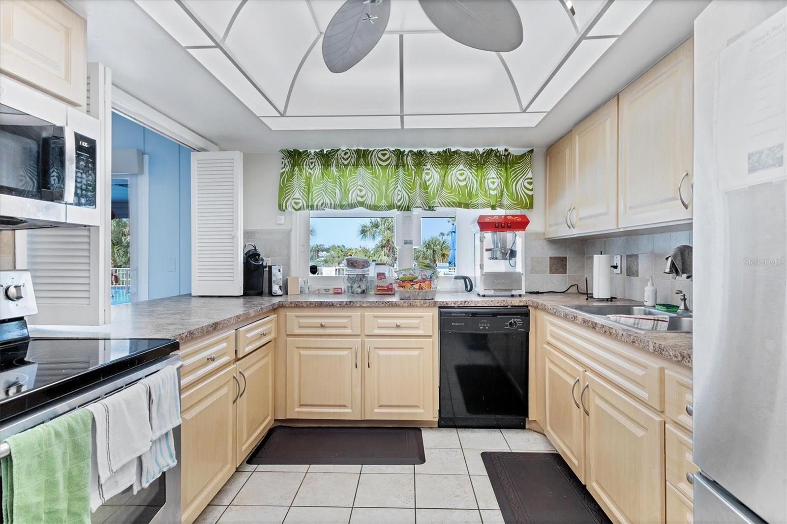 2713 RIVERBLUFF CT #V101, SARASOTA, FL — photo 31