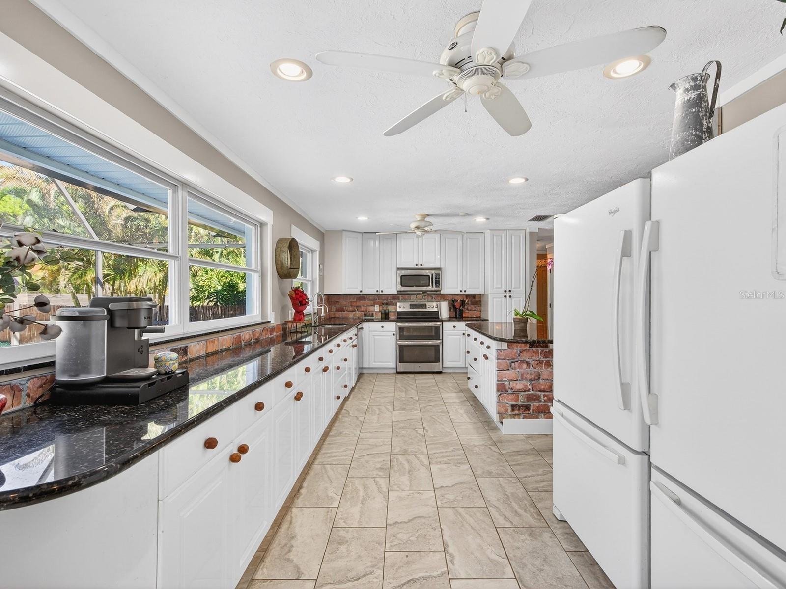 7311 PROCTOR RD, SARASOTA, FL — photo 16