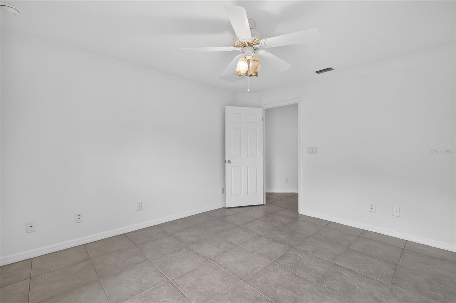 27106 GREENFLY ORCHID LN, LEESBURG, FL — photo 49