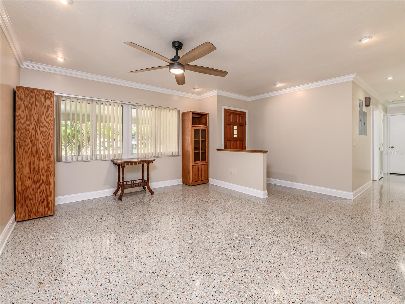 907 HILLSIDE TER, BRANDON, FL — photo 3