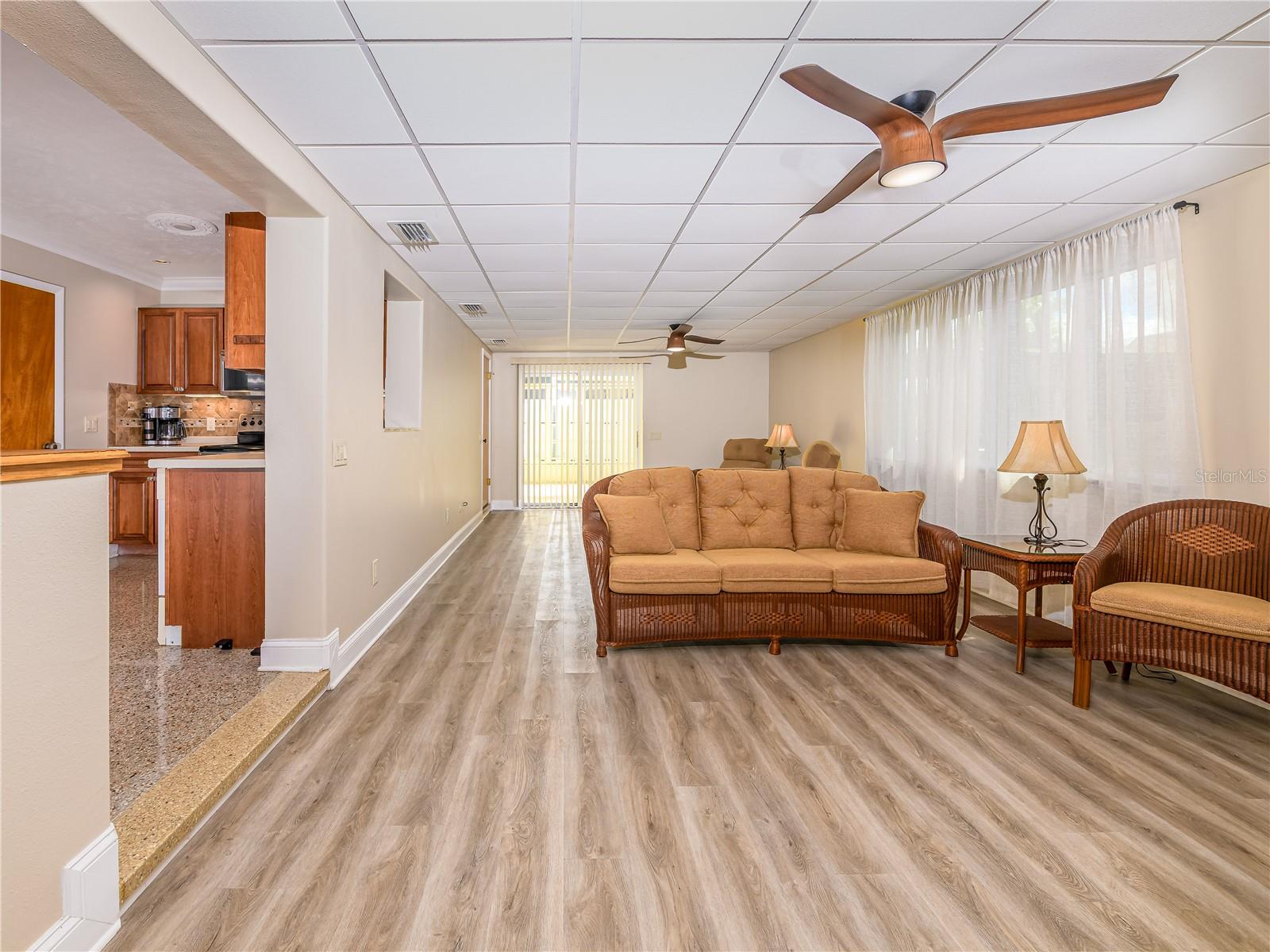 907 HILLSIDE TER, BRANDON, FL — photo 15