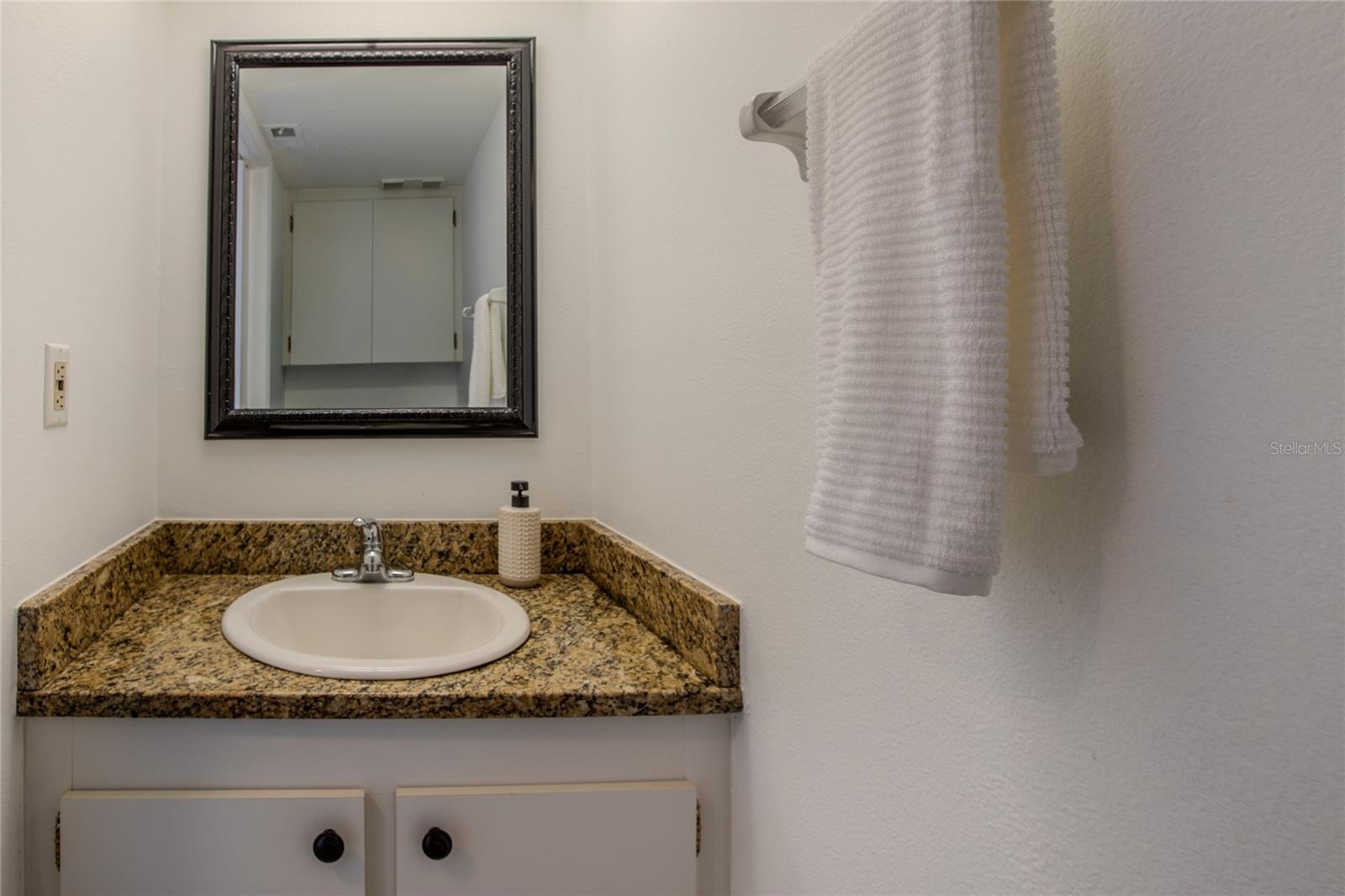 305 30TH AVE W #A208, BRADENTON, FL — photo 20