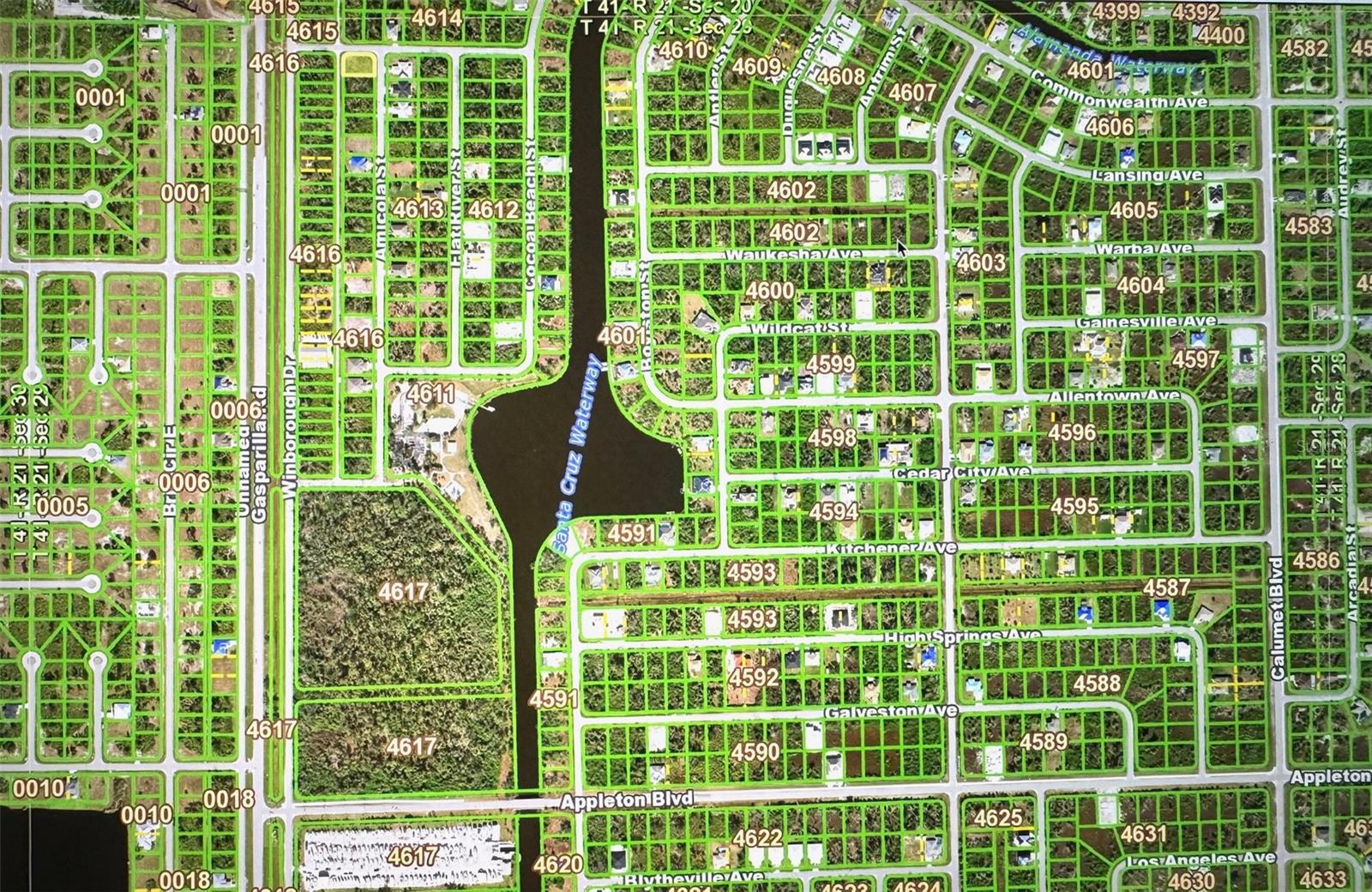 10021 AMICOLA ST, PORT CHARLOTTE, FL — photo 2