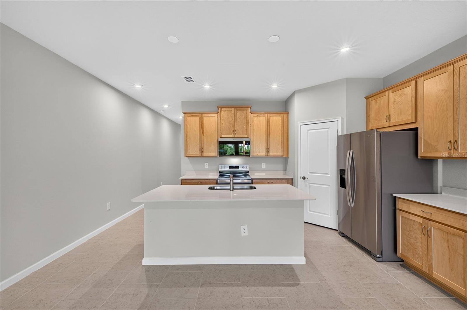8823 GINKO RUN, PARRISH, FL — photo 8