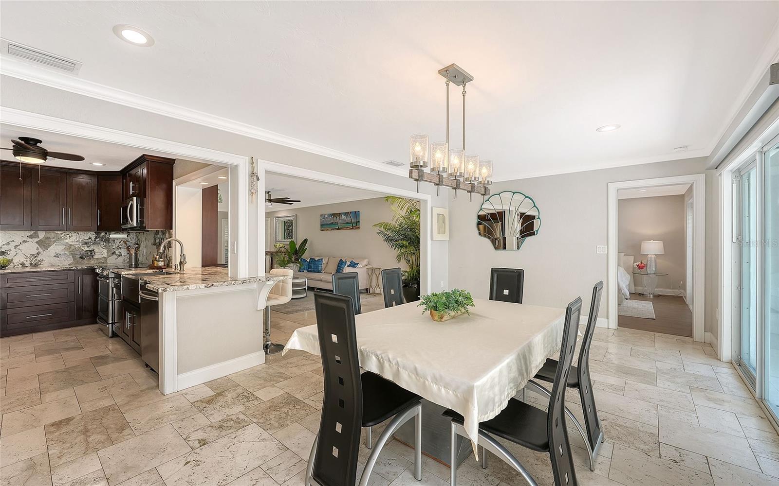 121 HOLLY AVE, SARASOTA, FL — photo 17