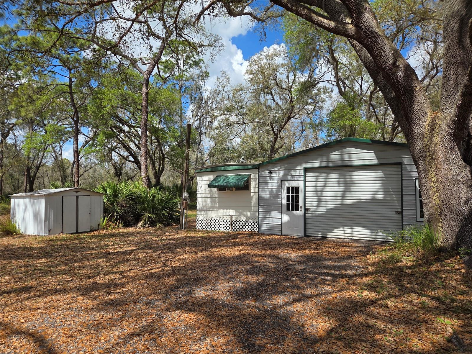 12503 AVERY RD, THONOTOSASSA, FL — photo 2
