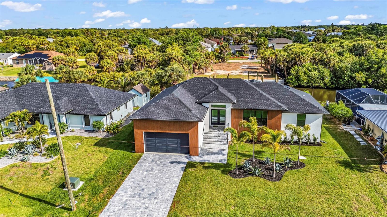 18514 ASHCROFT CIR, PORT CHARLOTTE, FL — photo 36