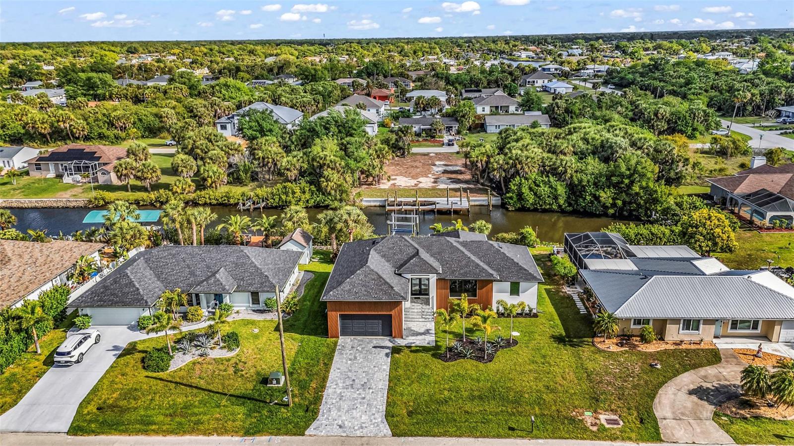 18514 ASHCROFT CIR, PORT CHARLOTTE, FL — photo 38