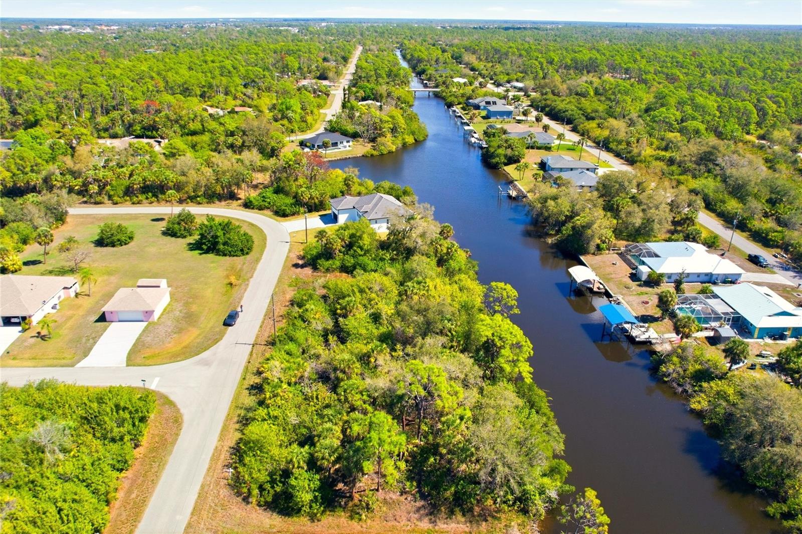 594 MCDILL DR, PORT CHARLOTTE, FL — photo 4