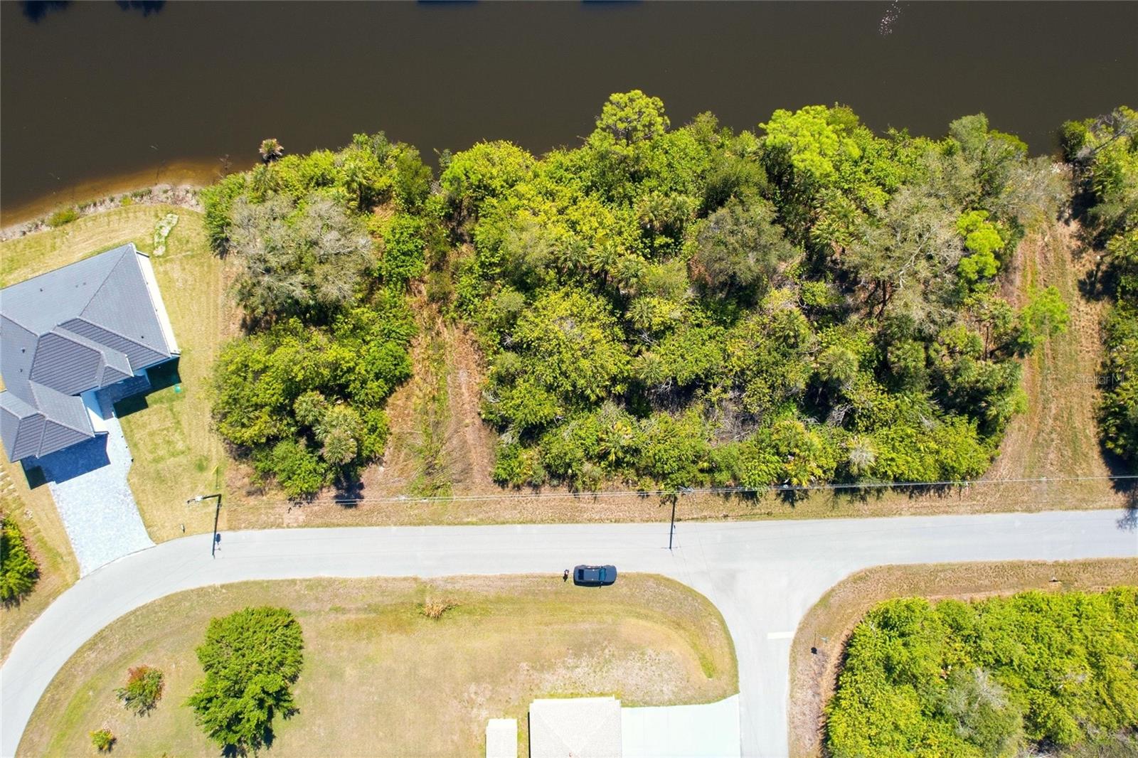 594 MCDILL DR, PORT CHARLOTTE, FL — photo 8