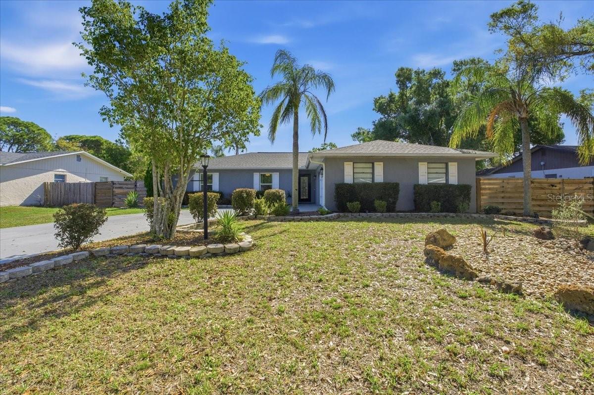 1467 GEORGETOWNE DR, SARASOTA, FL