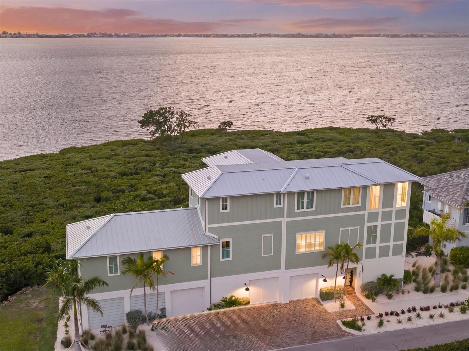 332 HARBOUR SOUND CT, BRADENTON, FL