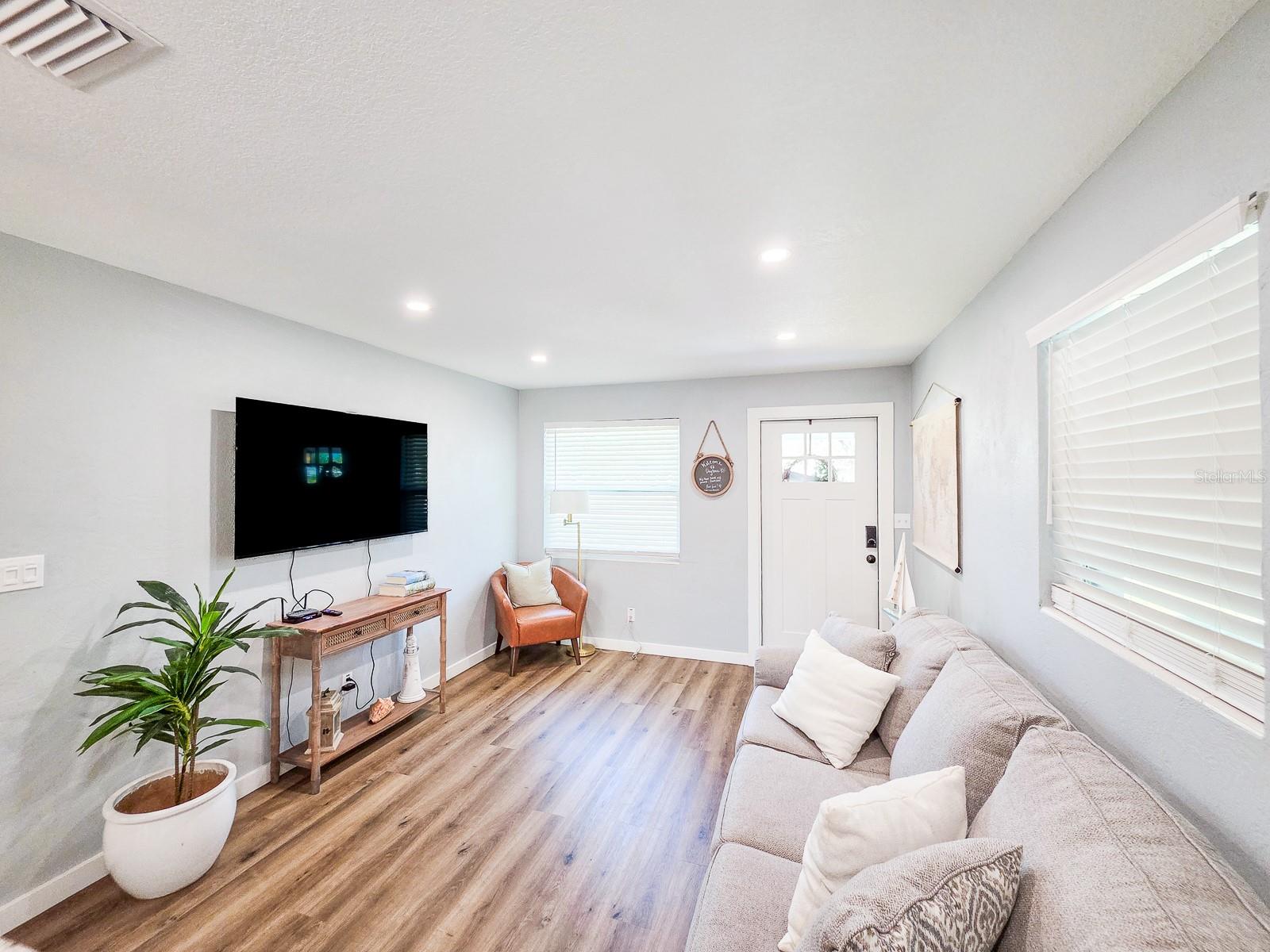 1807 GOLFVIEW BLVD, SOUTH DAYTONA, FL — photo 8