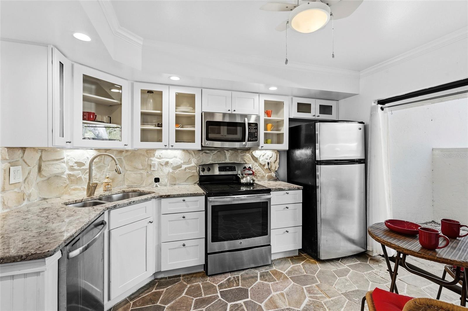 3324 THORNWOOD RD #3324, SARASOTA, FL — photo 25