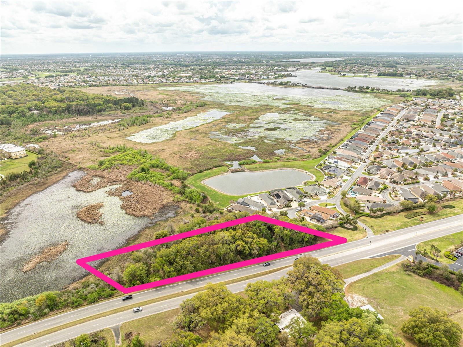 8769 E COUNTY ROAD 466, LADY LAKE, FL