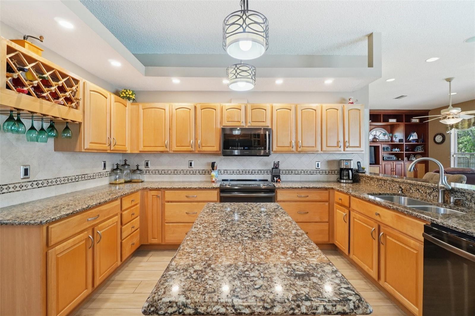 13176 COOPER RD, SPRING HILL, FL — photo 10