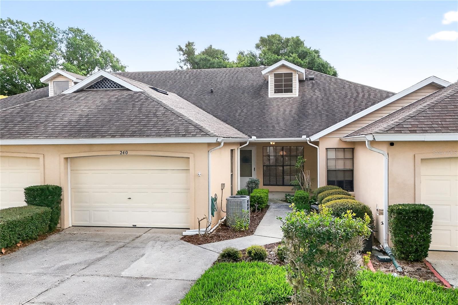 240 JUNIPER WAY, TAVARES, FL