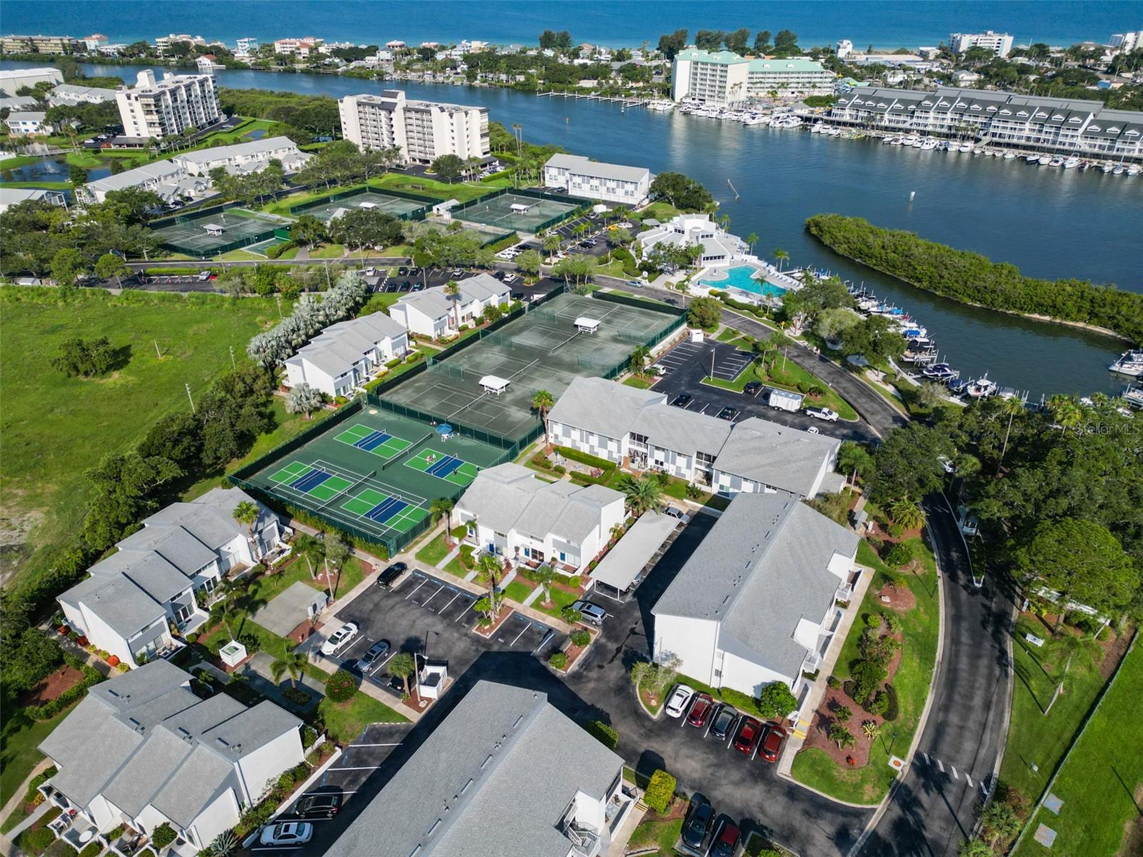 14800 WALSINGHAM RD #1203, LARGO, FL — photo 47