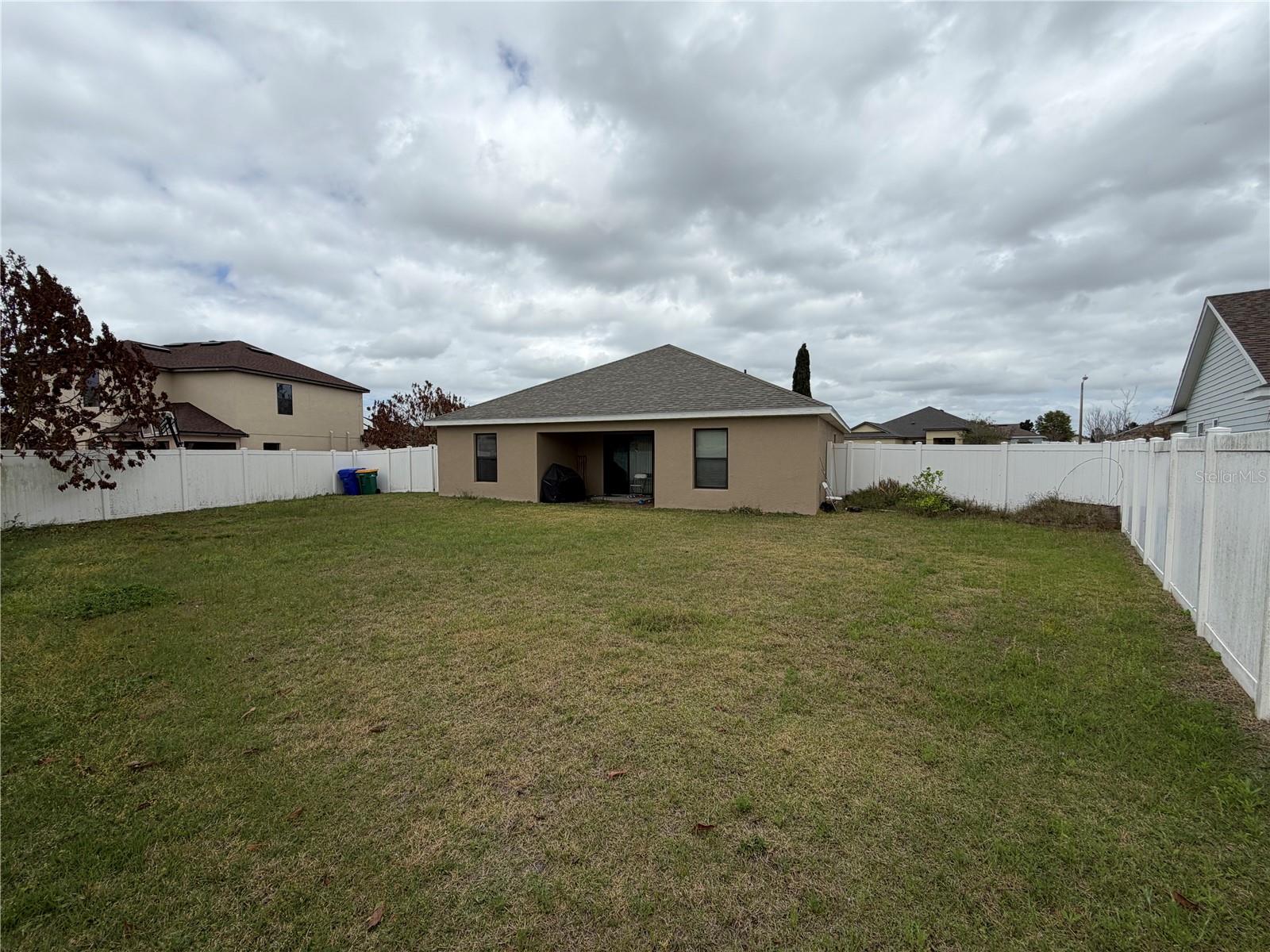 487 OCHO RIOS AVE, TAVARES, FL — photo 32