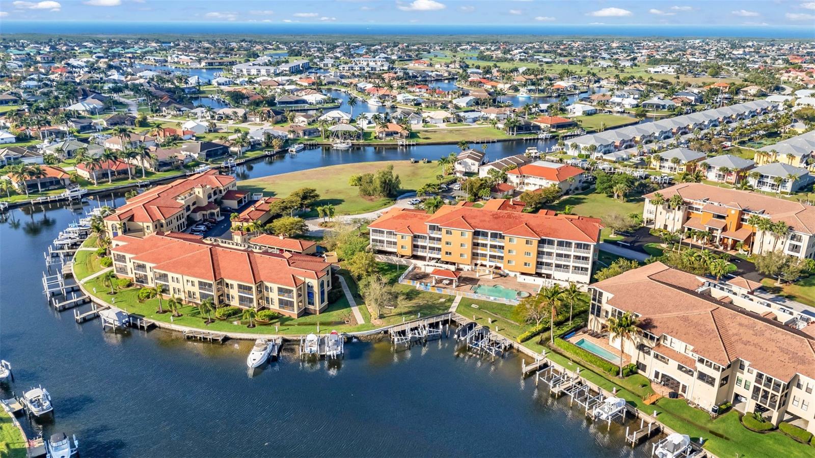 3322 PURPLE MARTIN DR #125, PUNTA GORDA, FL — photo 41