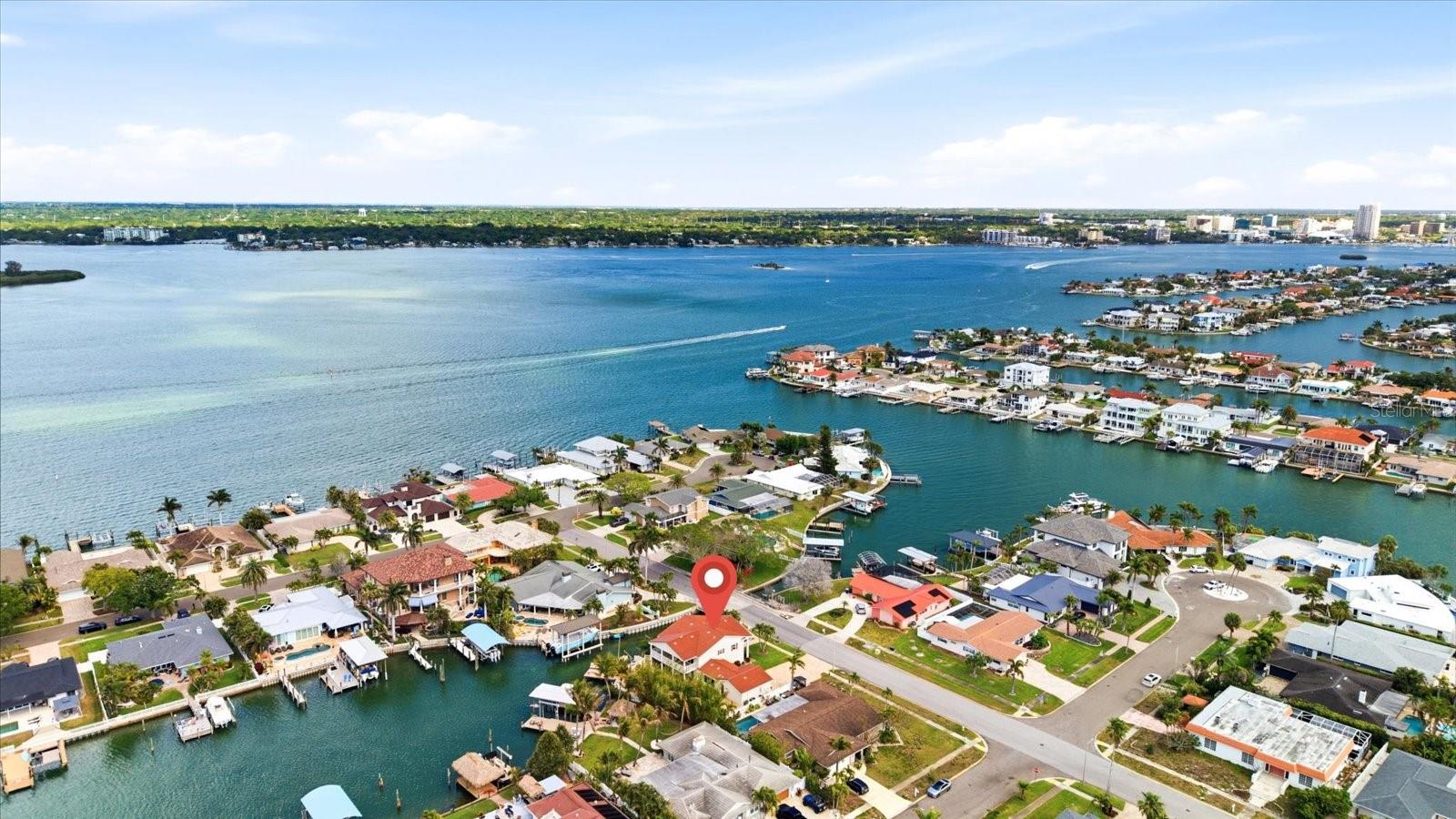 350 HARBOR PSGE, CLEARWATER BEACH, FL — photo 32