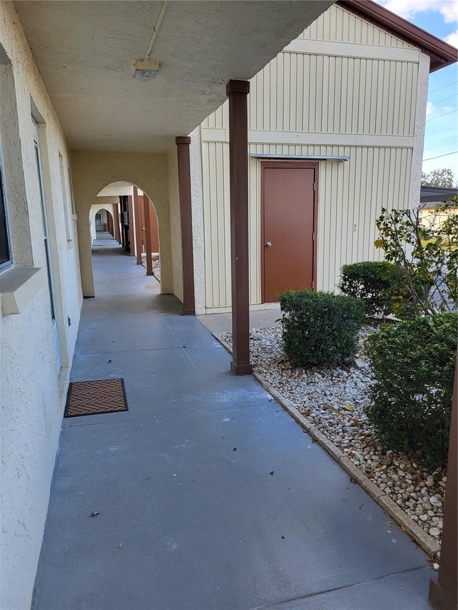 4956 HARBOR VILLA LN #103, NEW PORT RICHEY, FL — photo 2