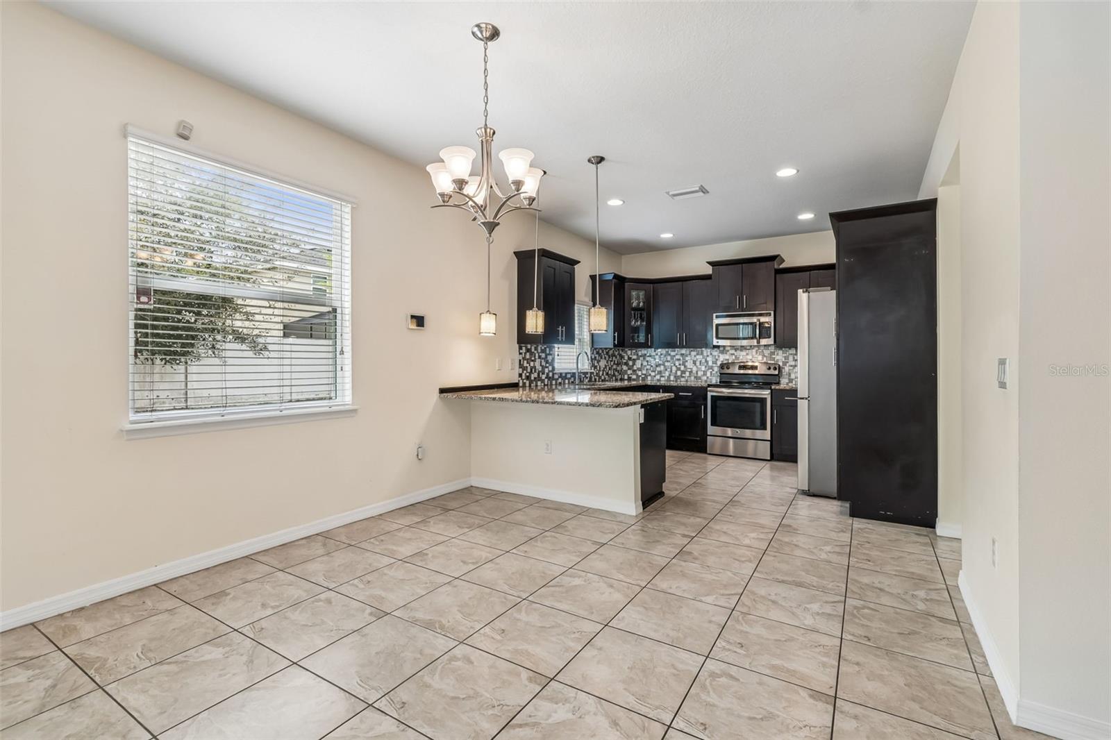 6105 MERRIFIELD DR, ZEPHYRHILLS, FL — photo 33