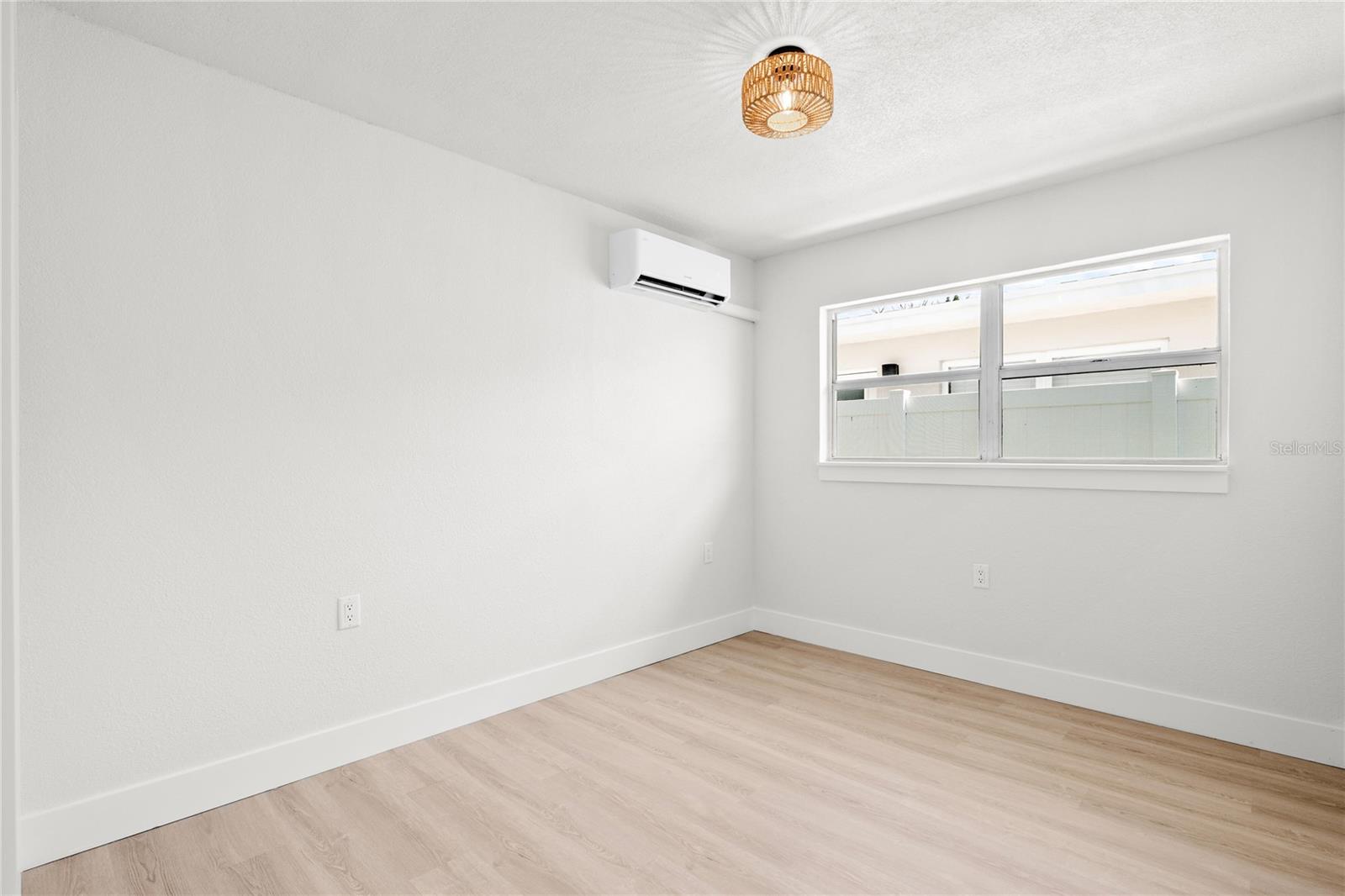 13388 1ST ST E, MADEIRA BEACH, FL — photo 21