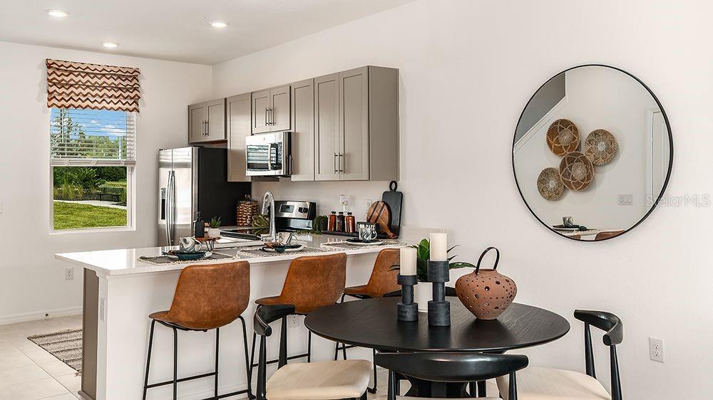10621 ORBIT TER, SARASOTA, FL — photo 4