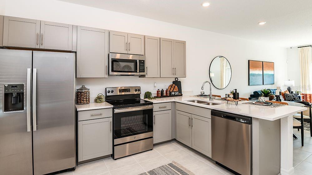 10621 ORBIT TER, SARASOTA, FL — photo 5