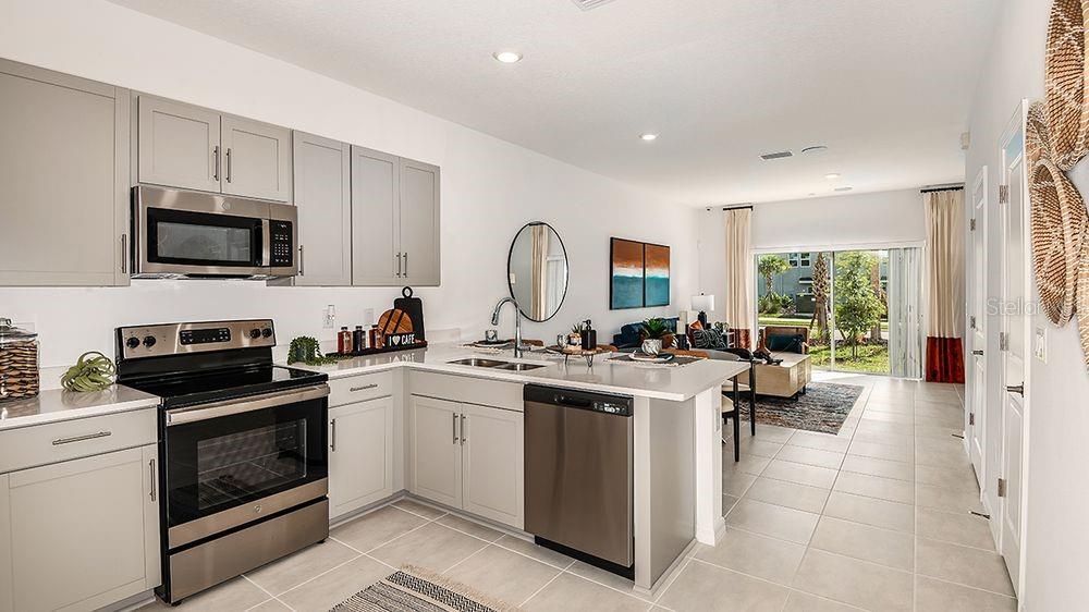 10621 ORBIT TER, SARASOTA, FL — photo 6