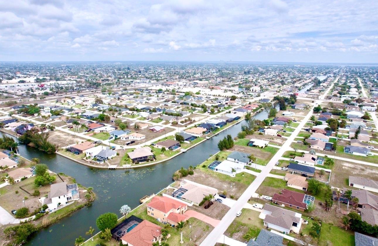 239 SW 28TH TER, CAPE CORAL, FL — photo 3