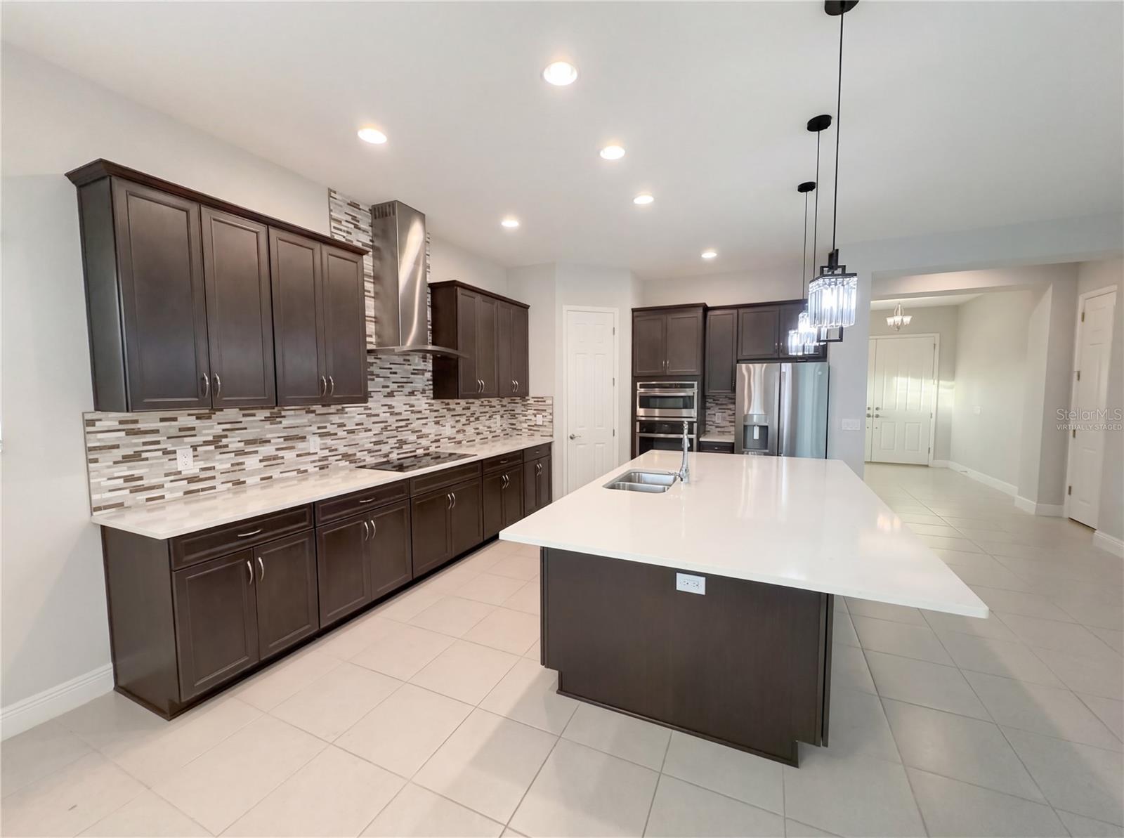 11277 RUSTIC TIMBER LOOP, SAN ANTONIO, FL — photo 2