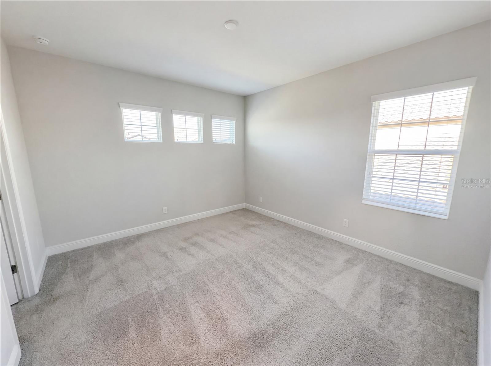 11277 RUSTIC TIMBER LOOP, SAN ANTONIO, FL — photo 4