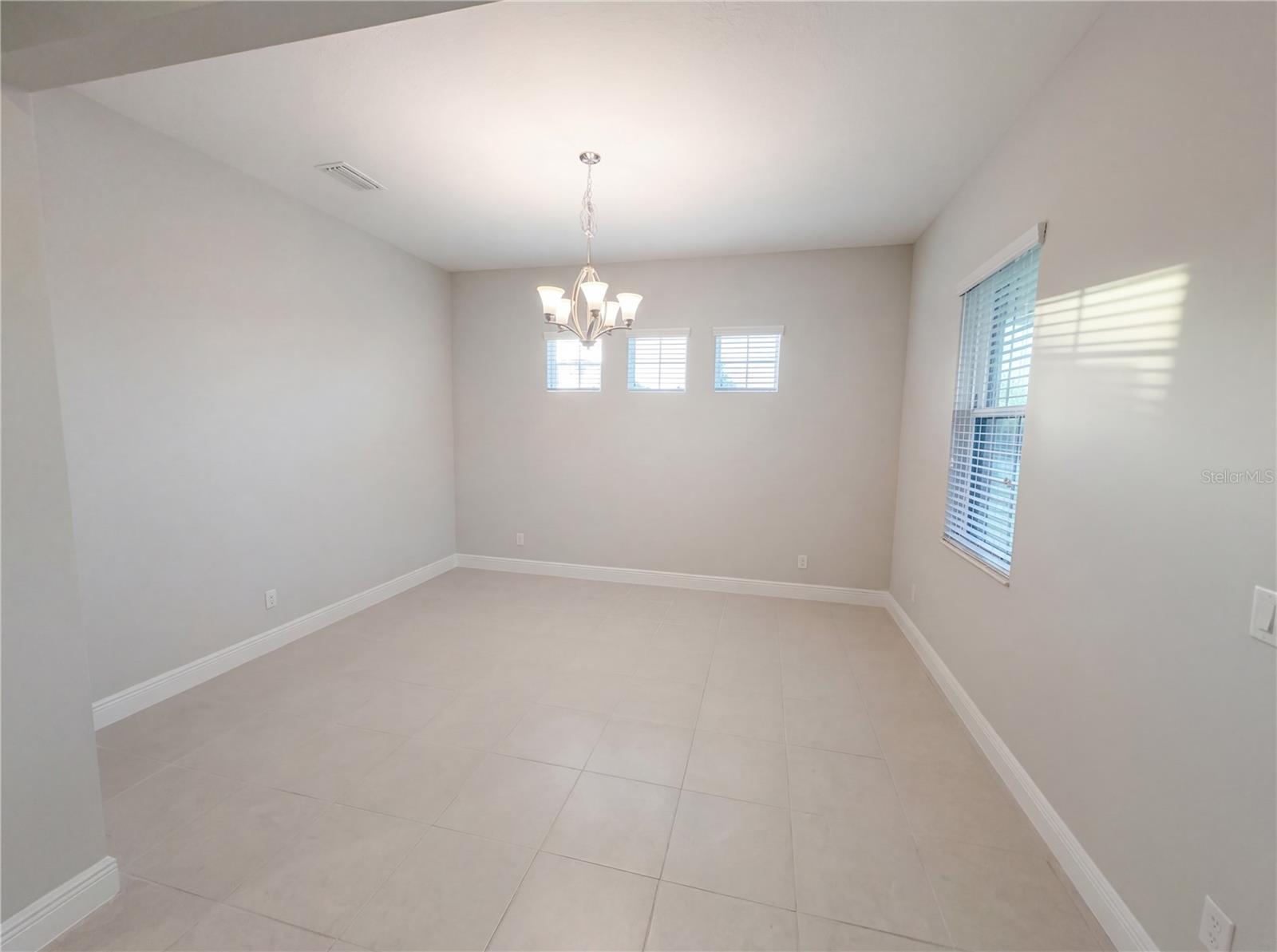 11277 RUSTIC TIMBER LOOP, SAN ANTONIO, FL — photo 7