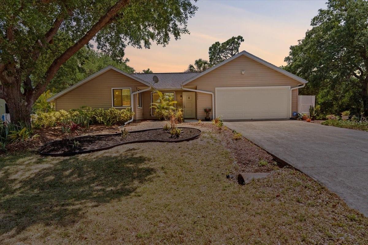 16235 BANYAN AVE, PORT CHARLOTTE, FL — photo 27