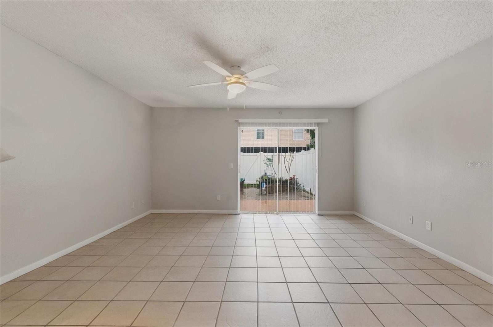 16143 RAMBLING VINE DR E, TAMPA, FL — photo 14