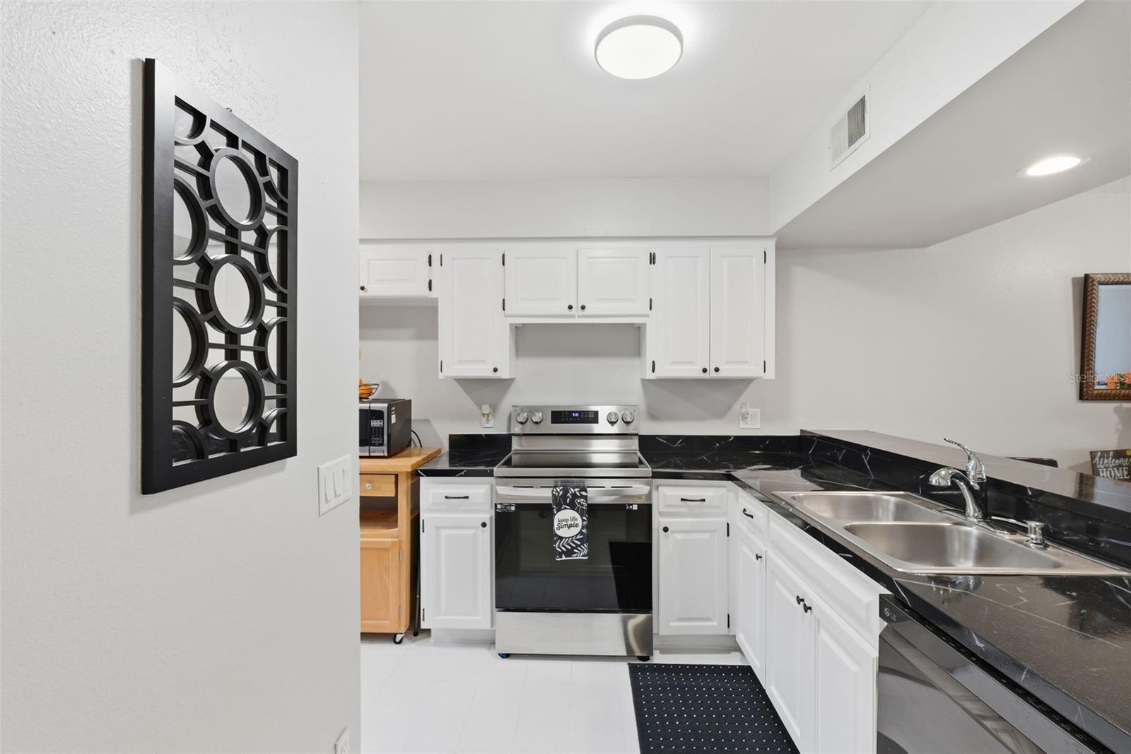 16143 RAMBLING VINE DR E, TAMPA, FL — photo 55