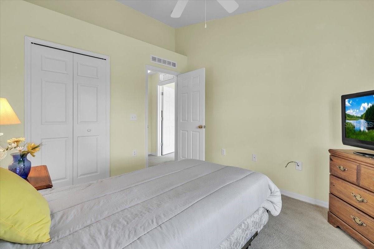 24483 LAKESIDE MNR, PORT CHARLOTTE, FL — photo 29