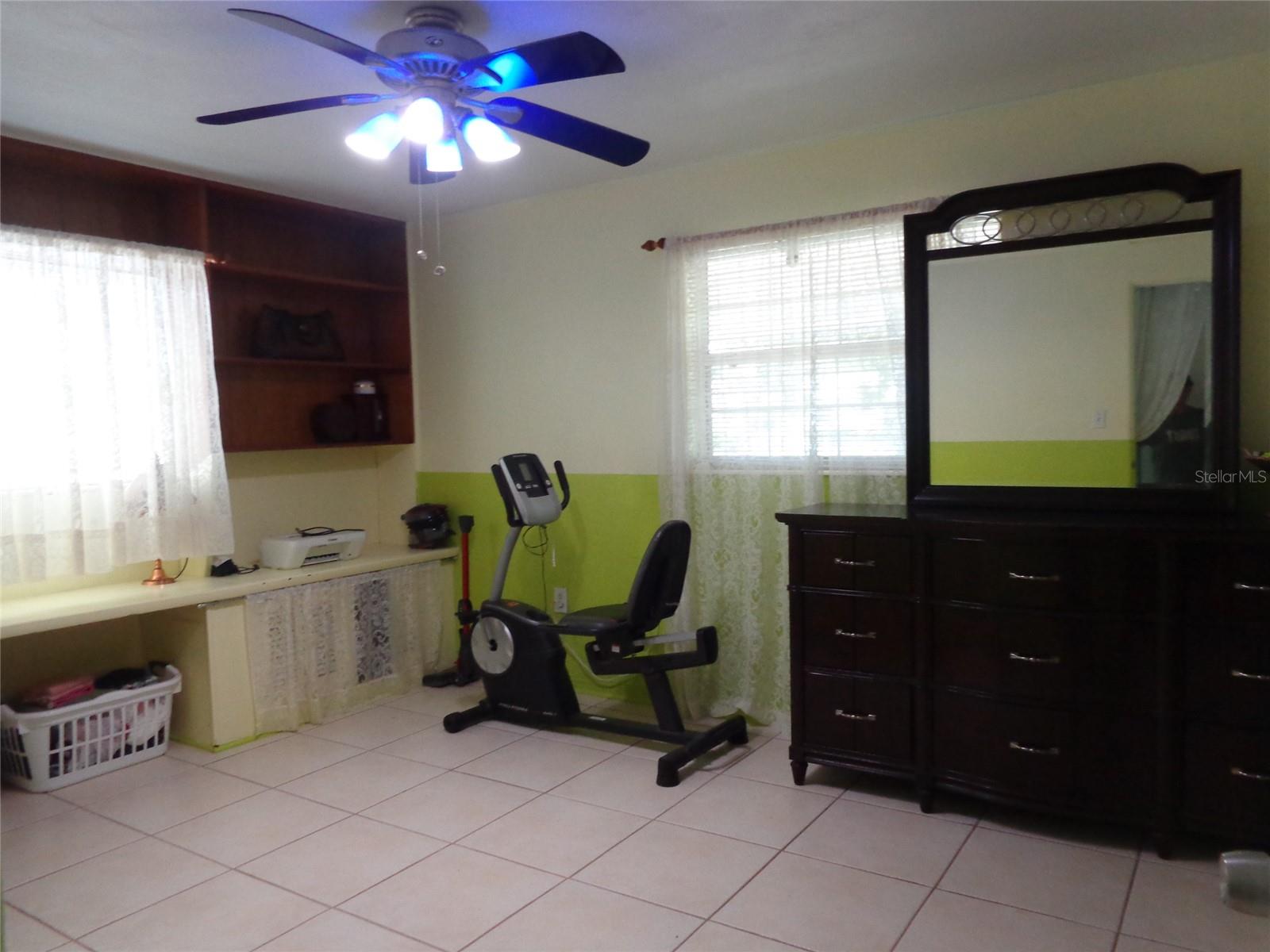 6165 26TH AVE N, ST PETERSBURG, FL — photo 7