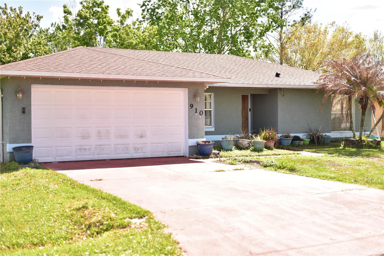 910 LOUVRE CT, KISSIMMEE, FL