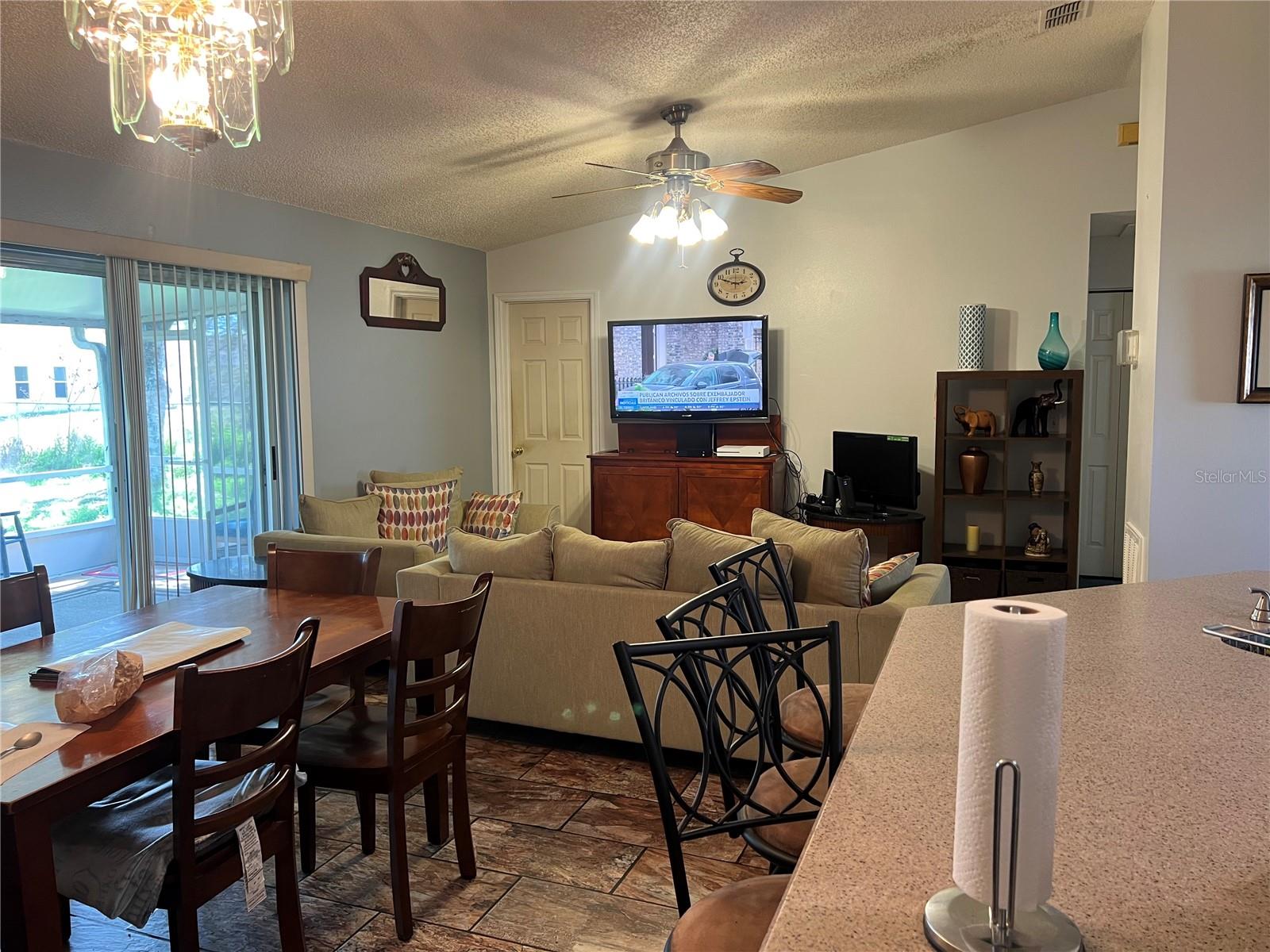 910 LOUVRE CT, KISSIMMEE, FL — photo 8