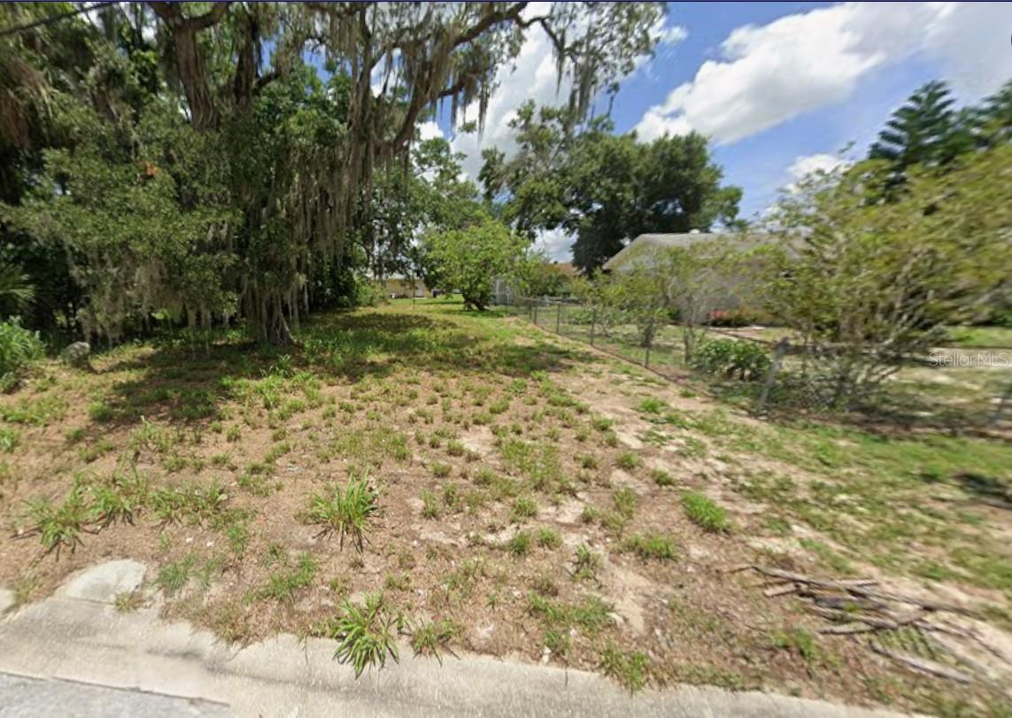 206 W STUART AVE, LAKE WALES, FL