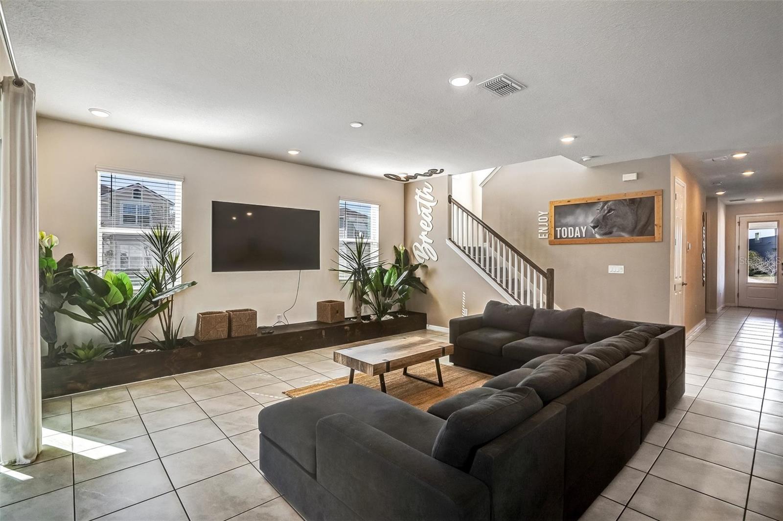 8918 TROPICAL HAVEN CT, KISSIMMEE, FL — photo 3