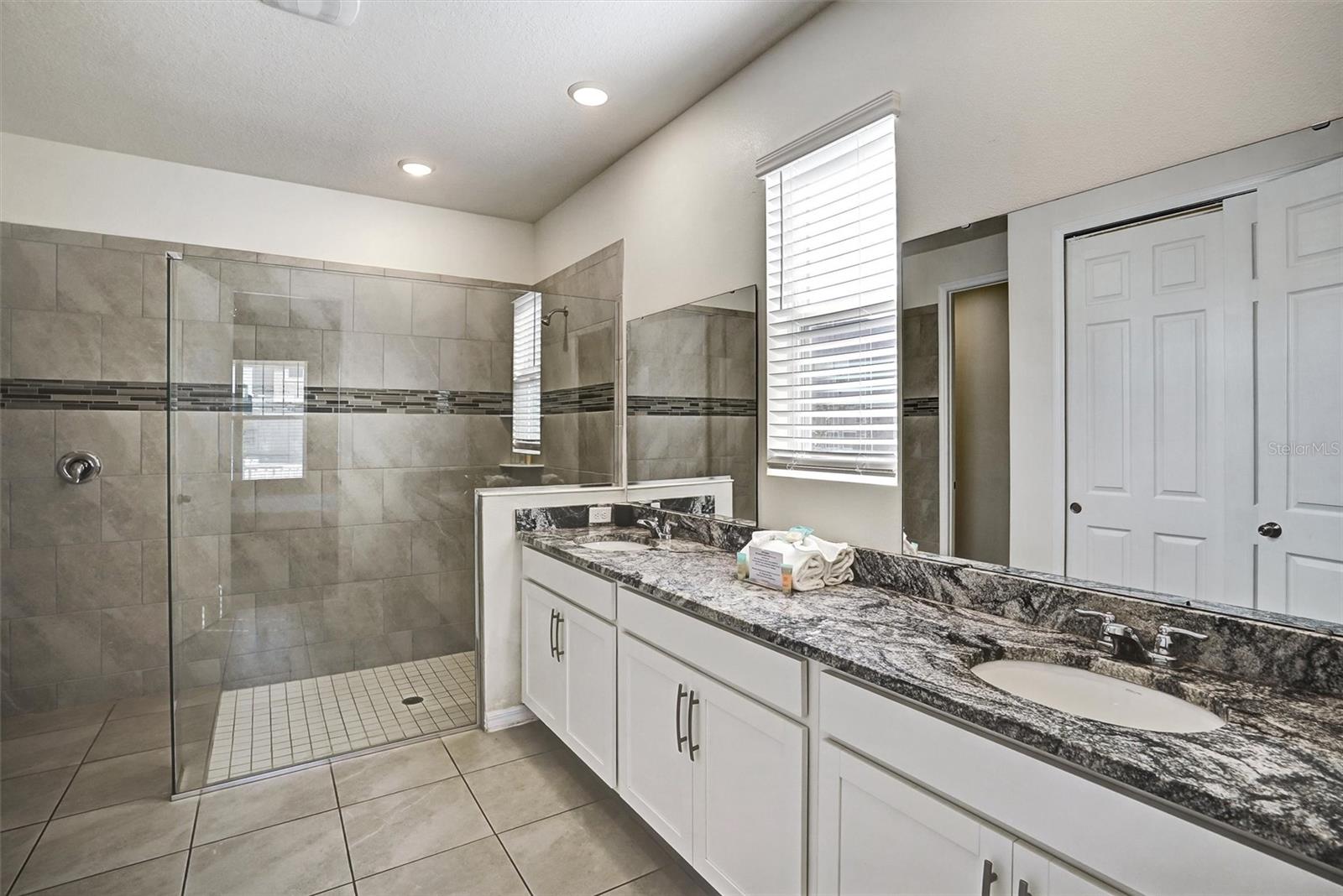 8918 TROPICAL HAVEN CT, KISSIMMEE, FL — photo 23
